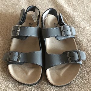 New W/O Tags!  Gray Suede Sandal Size 11.